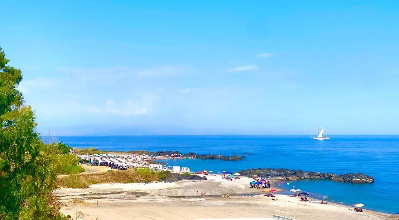 Apartament The Dream - Seafront Loft Giardini-Naxos